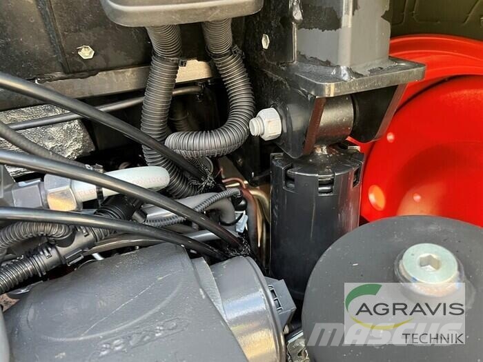 CLAAS ARION 470 CIS STAGE V Traktorer