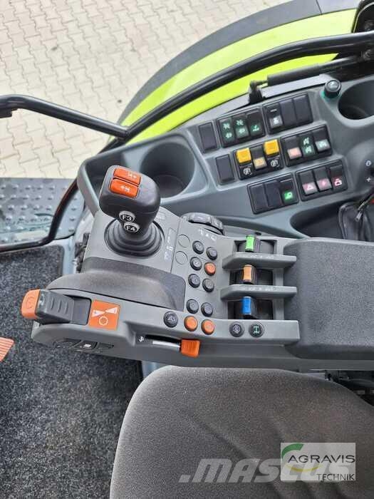 CLAAS ARION 530 CMATIC CIS+ Traktoren