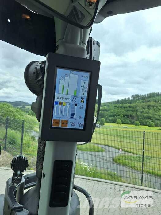 CLAAS ARION 530 CMATIC CIS+ Traktoren
