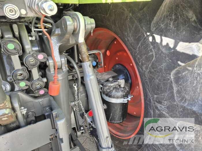 CLAAS ARION 550 CMATIC CEBIS Tractoren