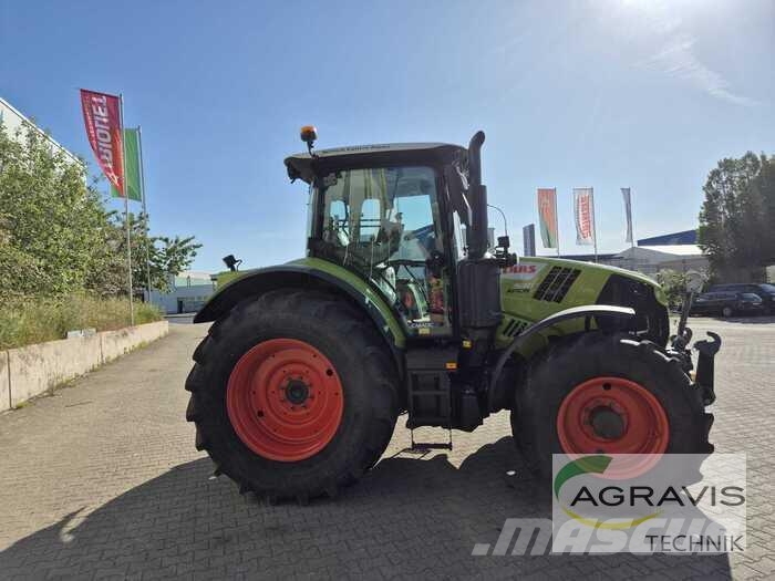 CLAAS ARION 550 CMATIC CEBIS Tractoren