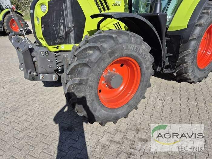 CLAAS ARION 550 CMATIC CEBIS Tractoren
