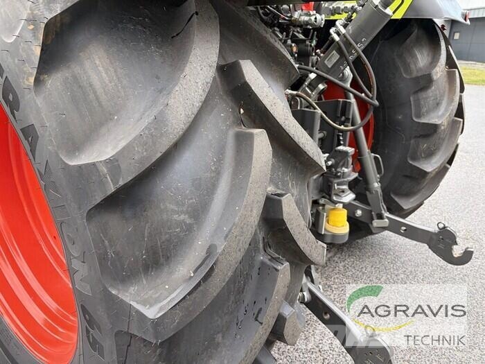 CLAAS ARION 550 CMATIC CEBIS Traktori