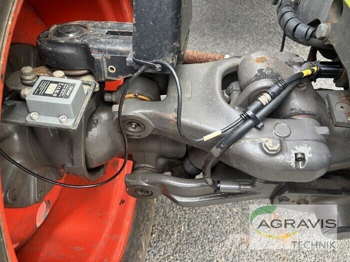 CLAAS ARION 620 CIS Traktory