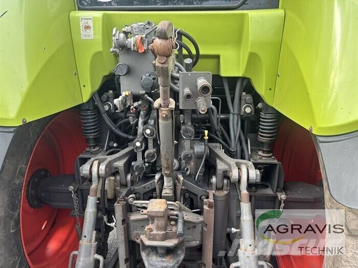 CLAAS ARION 620 CIS Traktory