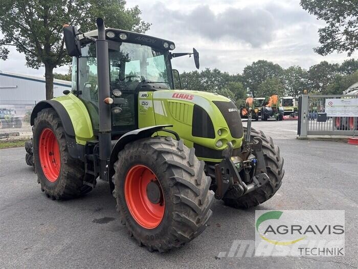 CLAAS ARION 620 CIS Traktory
