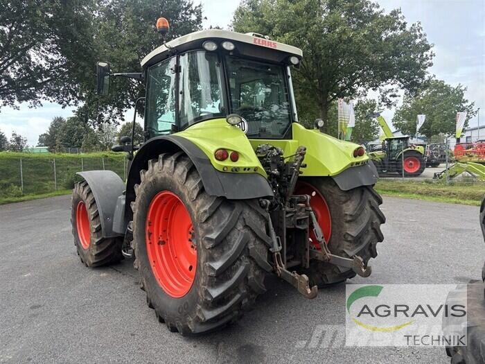 CLAAS ARION 620 CIS Traktory