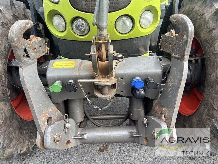 CLAAS ARION 620 CIS Traktory