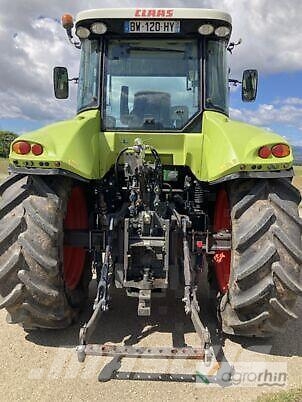 CLAAS ARION 620 CIS Traktorok