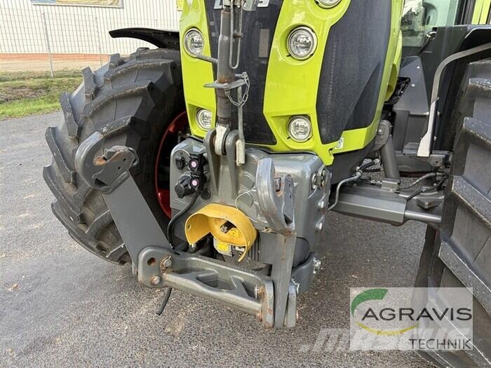 CLAAS ARION 660 CMATIC CEBIS Traktory