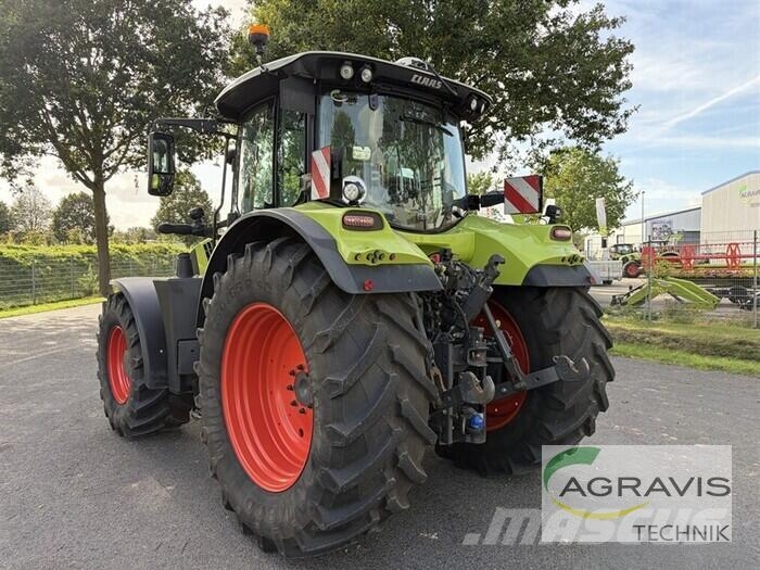 CLAAS ARION 660 CMATIC CEBIS Traktory