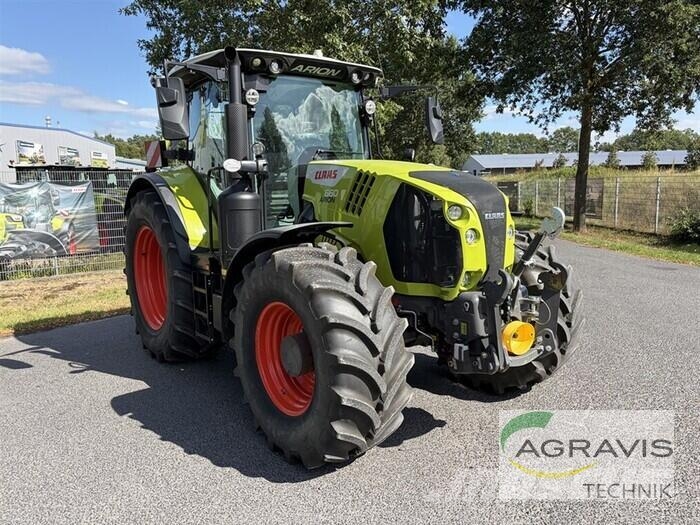 CLAAS ARION 660 CMATIC CEBIS Traktory