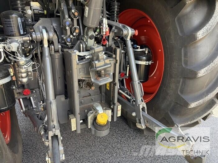 CLAAS ARION 660 CMATIC CEBIS Traktory