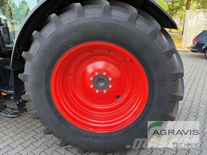 CLAAS ARION 660 CMATIC CEBIS + FL 150 Traktory