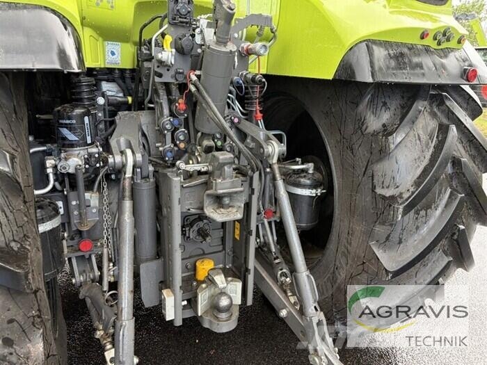 CLAAS ARION 660 CMATIC CEBIS Traktoren