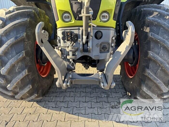 CLAAS AXION 810 CMATIC CEBIS الجرارات