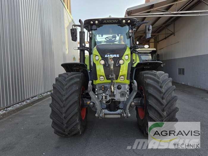 CLAAS AXION 810 CMATIC CEBIS Traktoren