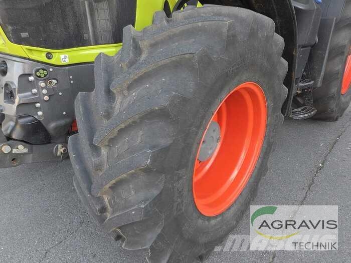 CLAAS AXION 810 CMATIC CEBIS Traktoren