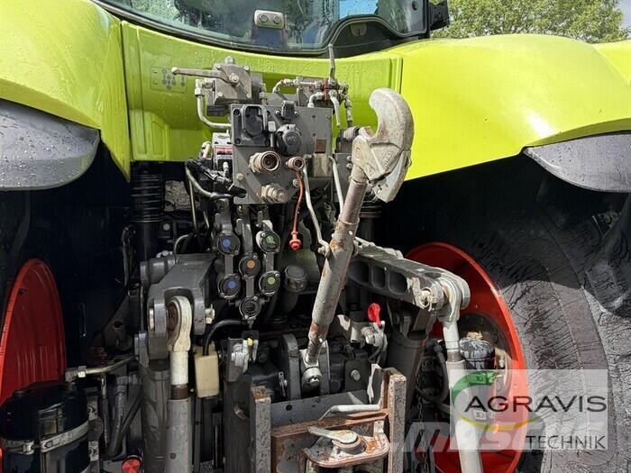 CLAAS AXION 810 CMATIC TIER 4F 트랙터