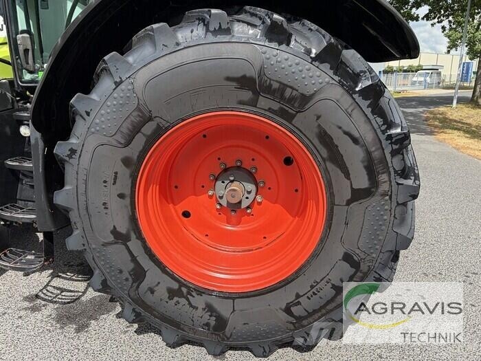 CLAAS AXION 810 CMATIC TIER 4F 트랙터