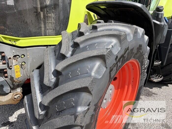 CLAAS AXION 810 CMATIC TIER 4F 트랙터