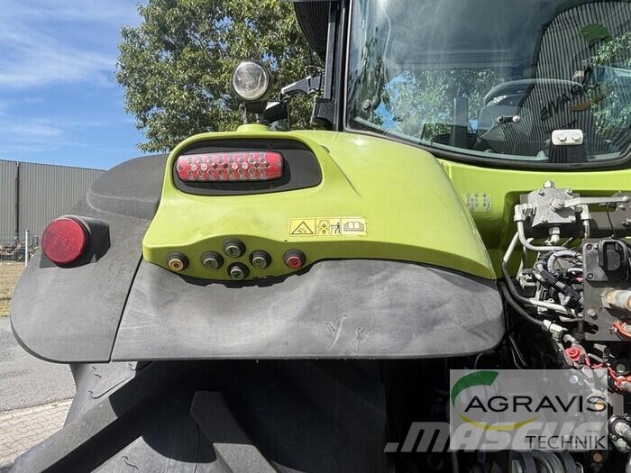 CLAAS AXION 810 CMATIC TIER 4F الجرارات