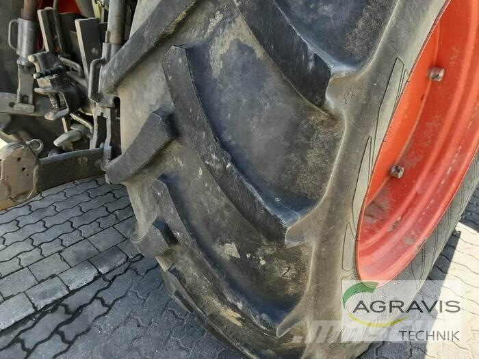 CLAAS AXION 810 CMATIC TIER 4I Traktorit