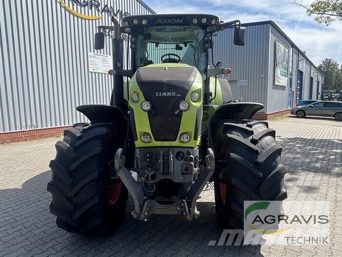 CLAAS AXION 810 CMATIC TIER 4F الجرارات