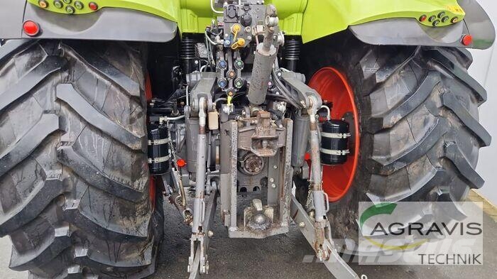 CLAAS AXION 850 트랙터