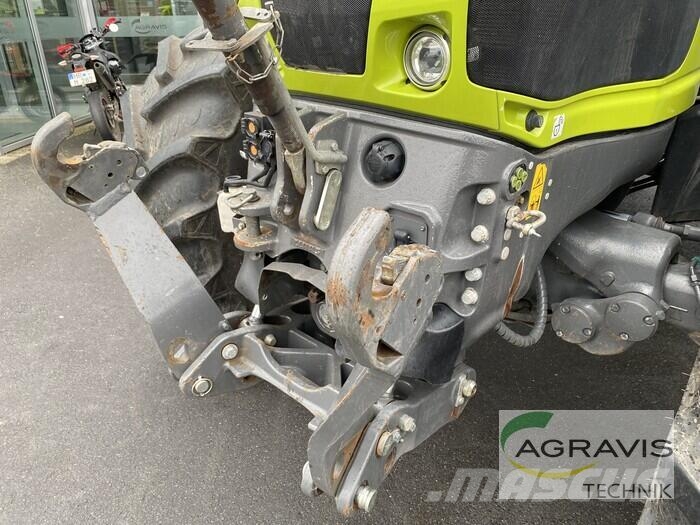 CLAAS AXION 870 CMATIC CEBIS الجرارات