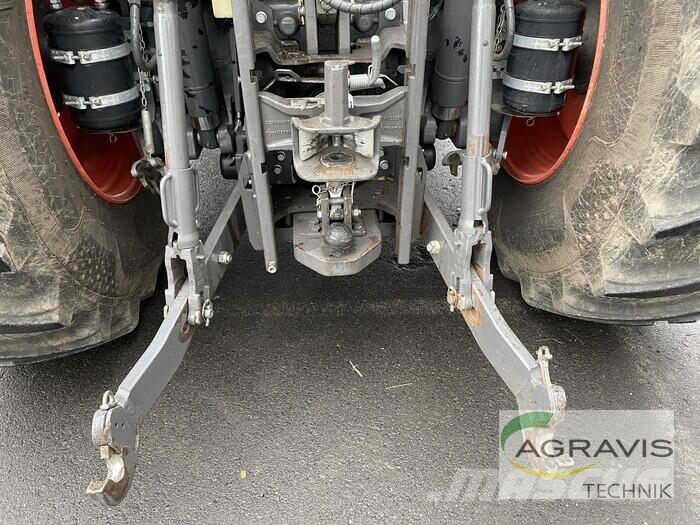 CLAAS AXION 870 CMATIC CEBIS الجرارات