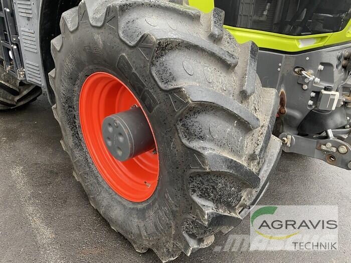 CLAAS AXION 870 CMATIC CEBIS الجرارات
