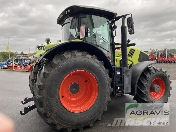 CLAAS AXION 870 CMATIC CEBIS الجرارات