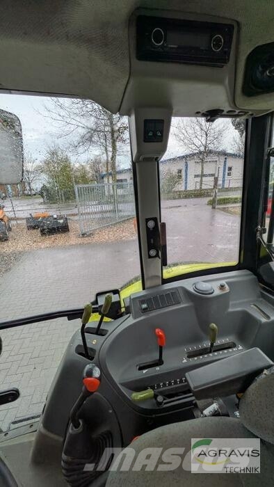 CLAAS AXOS 340 CL Traktory