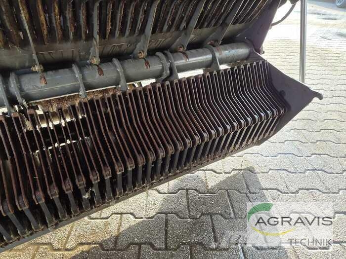 CLAAS CARGOS 9500 Samozberacie vozy