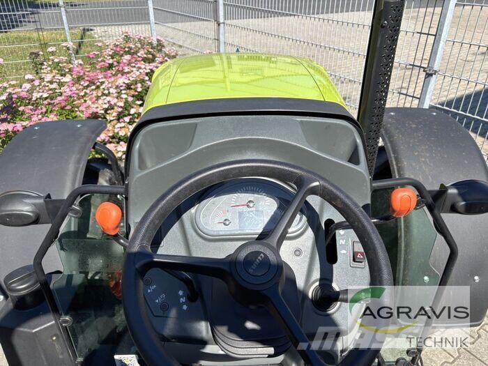 CLAAS ELIOS 2.75 PLATTFORM TREND 트랙터