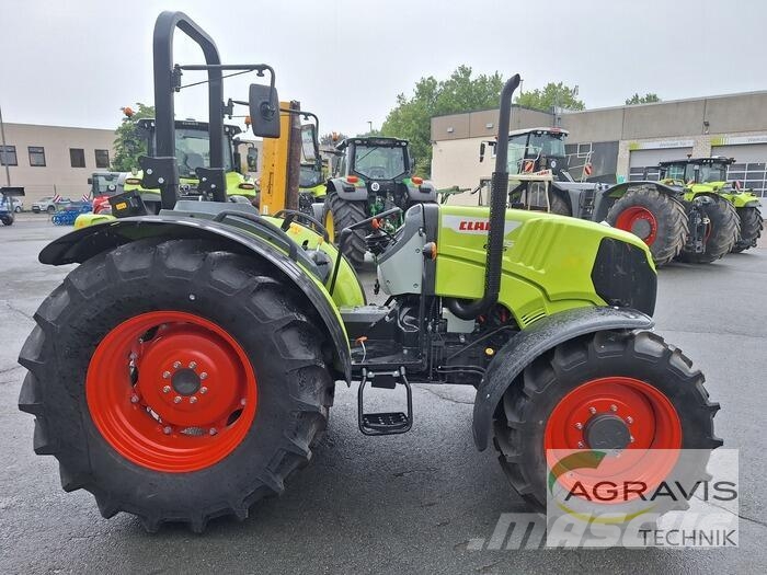 CLAAS ELIOS 2.75 PLATTFORM TREND الجرارات