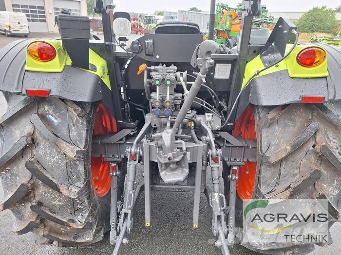 CLAAS ELIOS 2.75 PLATTFORM TREND الجرارات