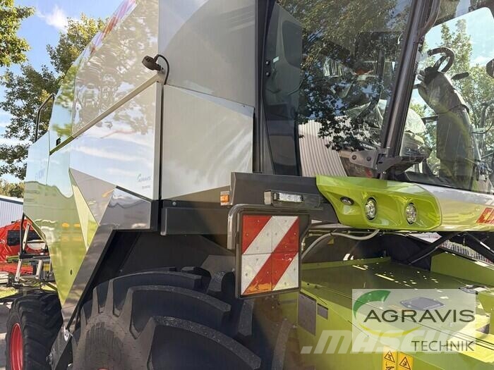 CLAAS EVION 430 MAXI حصادات