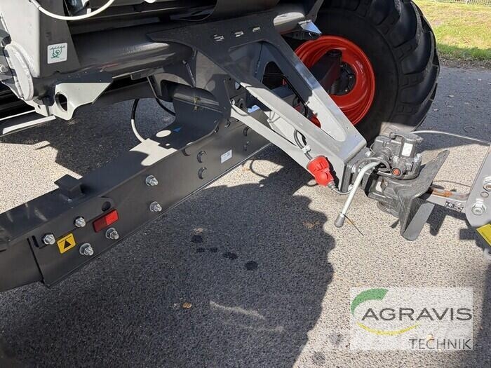 CLAAS EVION 430 MAXI حصادات