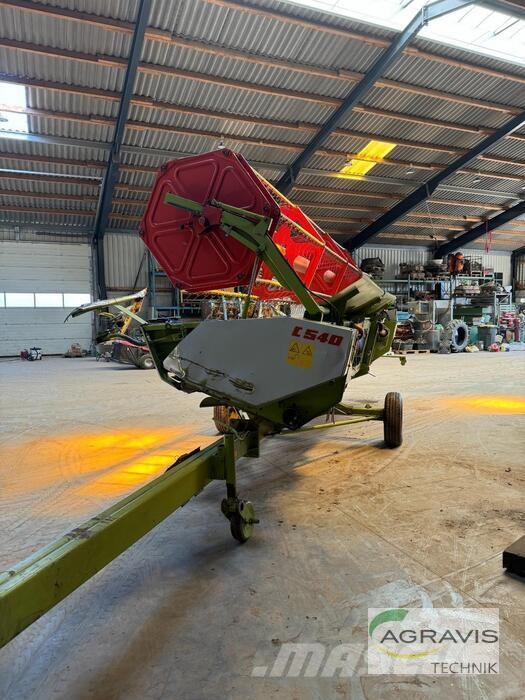 CLAAS LEXION 405 Combine harvesters