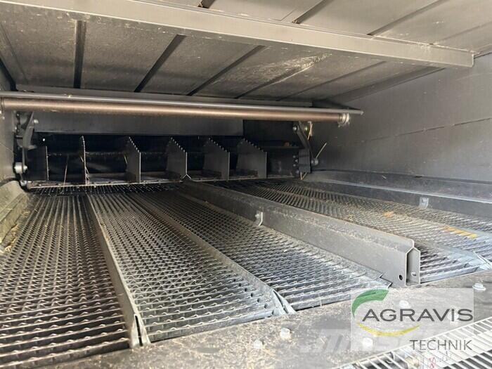 CLAAS LEXION 6700 Leikkuupuimurit