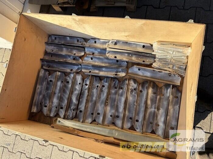 CLAAS MESSERSATZ + Gegenschneide 自走式青贮饲料收割机