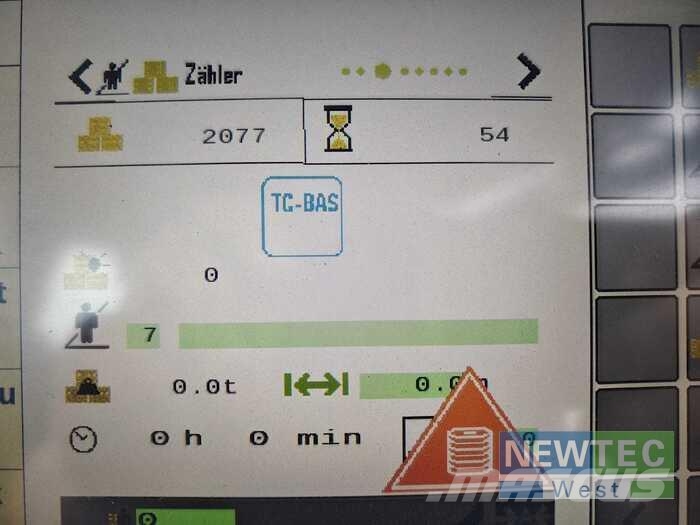 CLAAS QUADRANT 5200 FC EVOLUTION TA محزمات مربعة