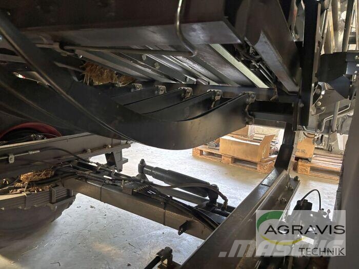 CLAAS QUADRANT 5300 FC T 각형 곤포기