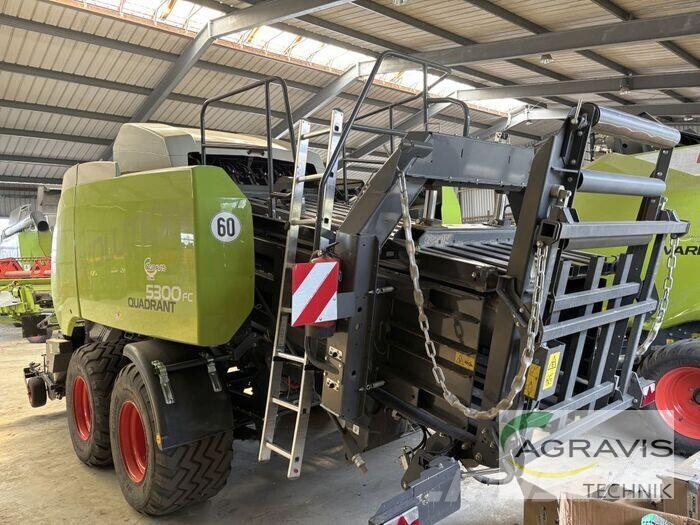 CLAAS QUADRANT 5300 FC T 각형 곤포기