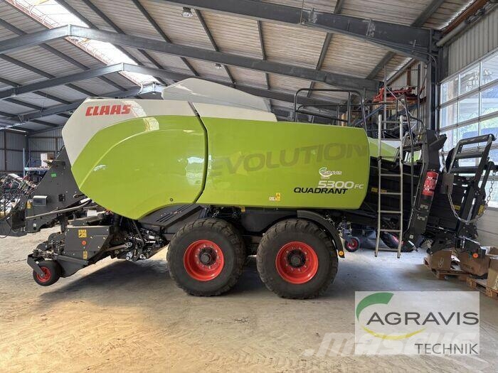 CLAAS QUADRANT 5300 FC T 각형 곤포기