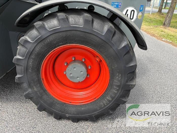CLAAS SCORPION 1033 VARIPOWER Teleskoplastere for Landbruk
