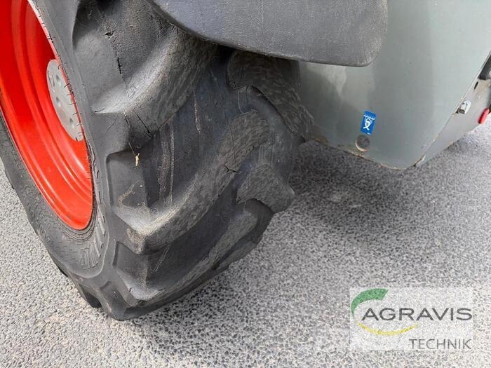 CLAAS SCORPION 1033 VARIPOWER Teleskoplastere for Landbruk