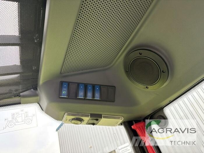 CLAAS SCORPION 635 VARIPOWER معدات مناولة لأغراض الزراعة